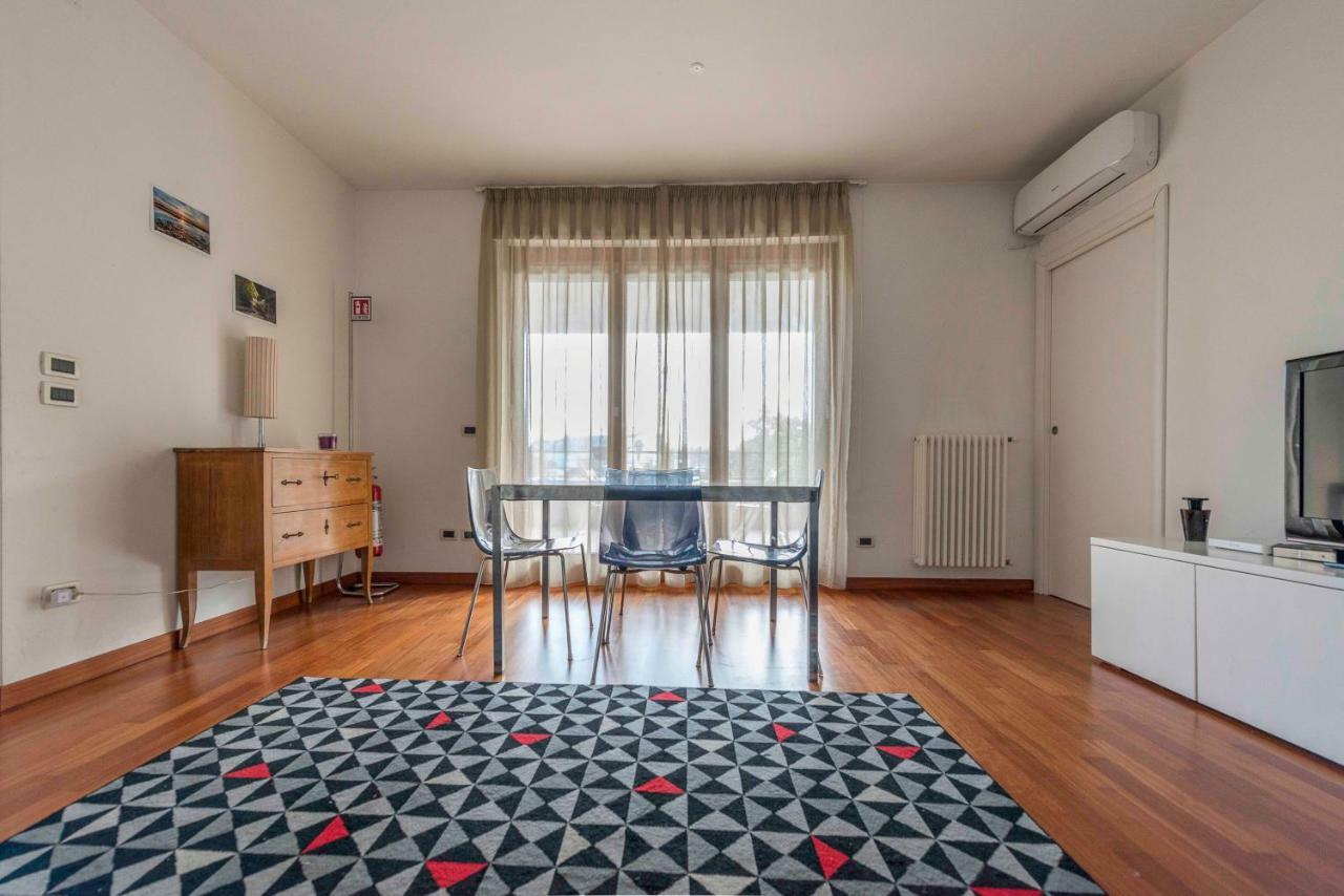 B&B Pierpy Appartamento Pescara Mare 外观 照片